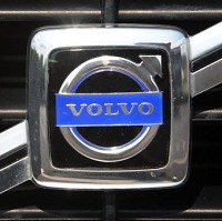 Volvo extends car tech partnership